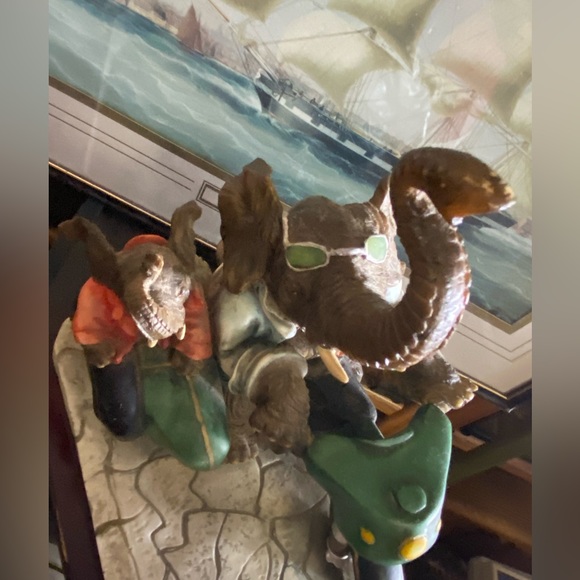 Elephant on the motorcycle figurine - Picture 5 of 8